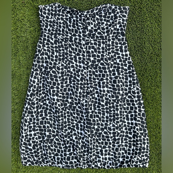 White House Black Market Strapless Silk Dotted Bubble Mini Dress Size 2 - Picture 4 of 13